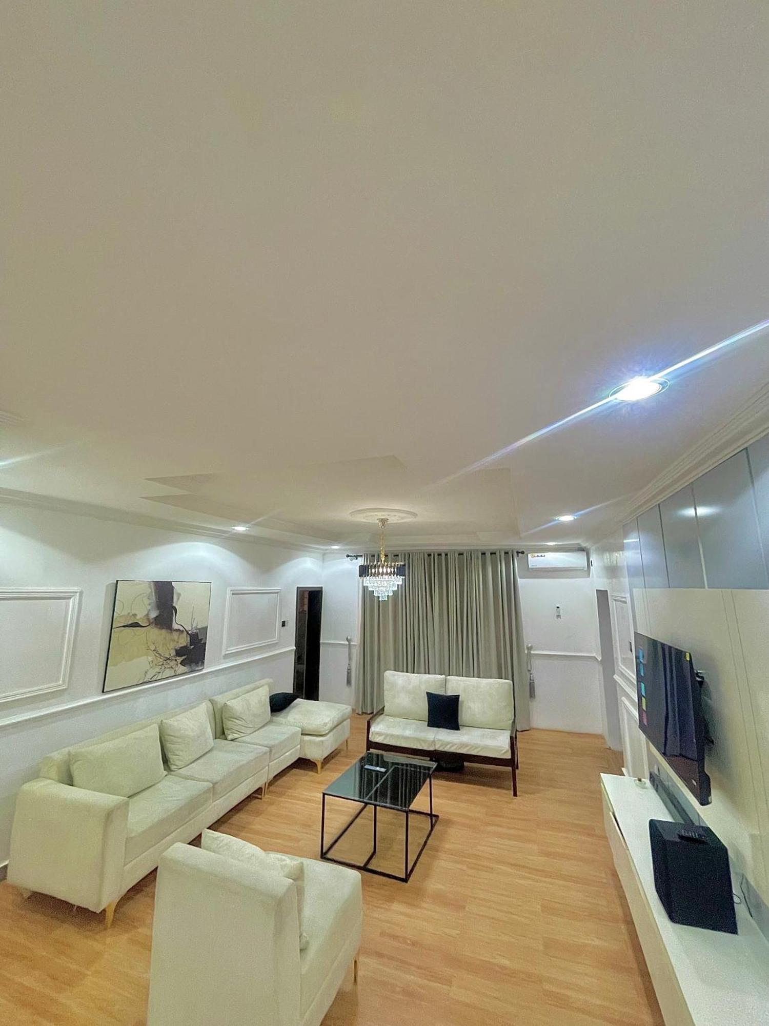 Akalis Homes Abuja Buitenkant foto